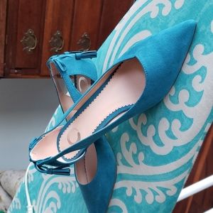 Women's teal sued kitten heels